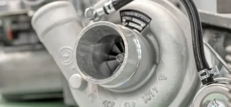 biało szara turbosprężarka